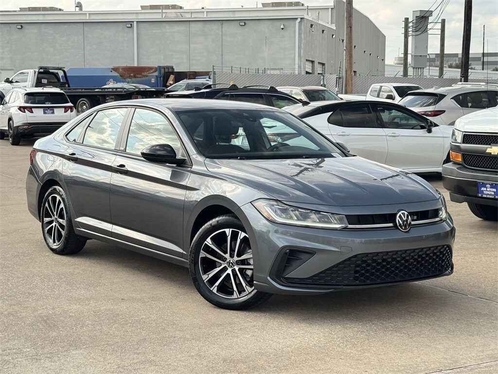 Used 2025 Volkswagen Jetta 1.5T Sport Sedan