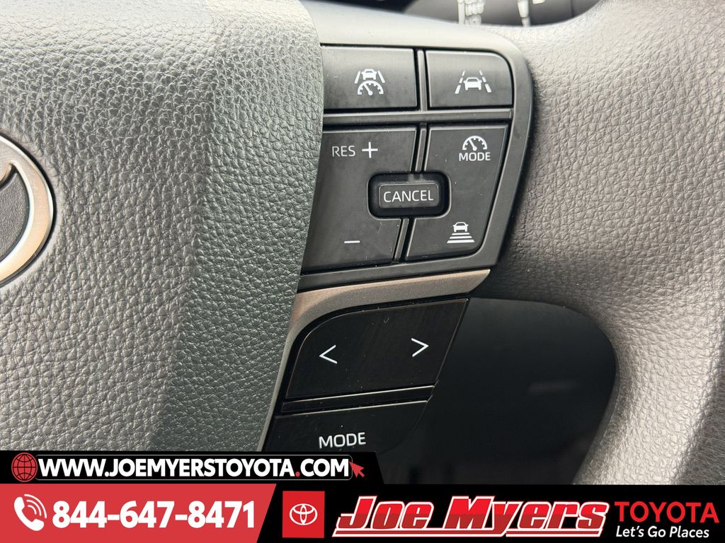 Used 2025 White Toyota LE image 23
