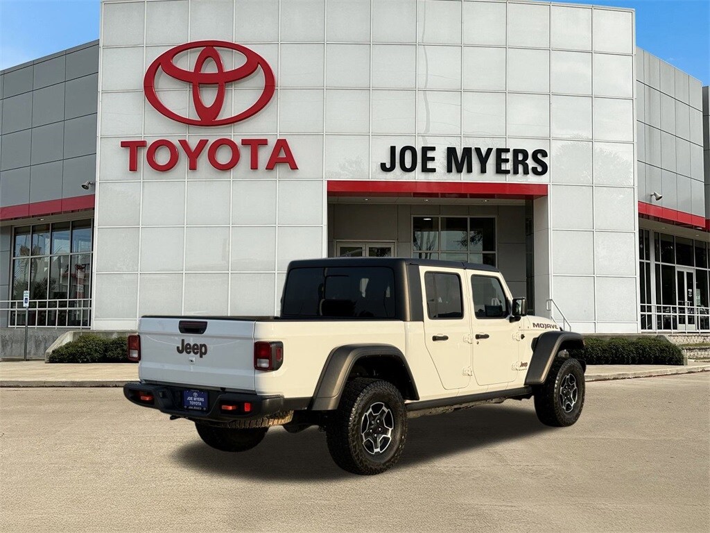 2023 Jeep Gladiator Mojave photo 2