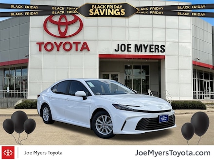 2026 Toyota Camry LE Sedan