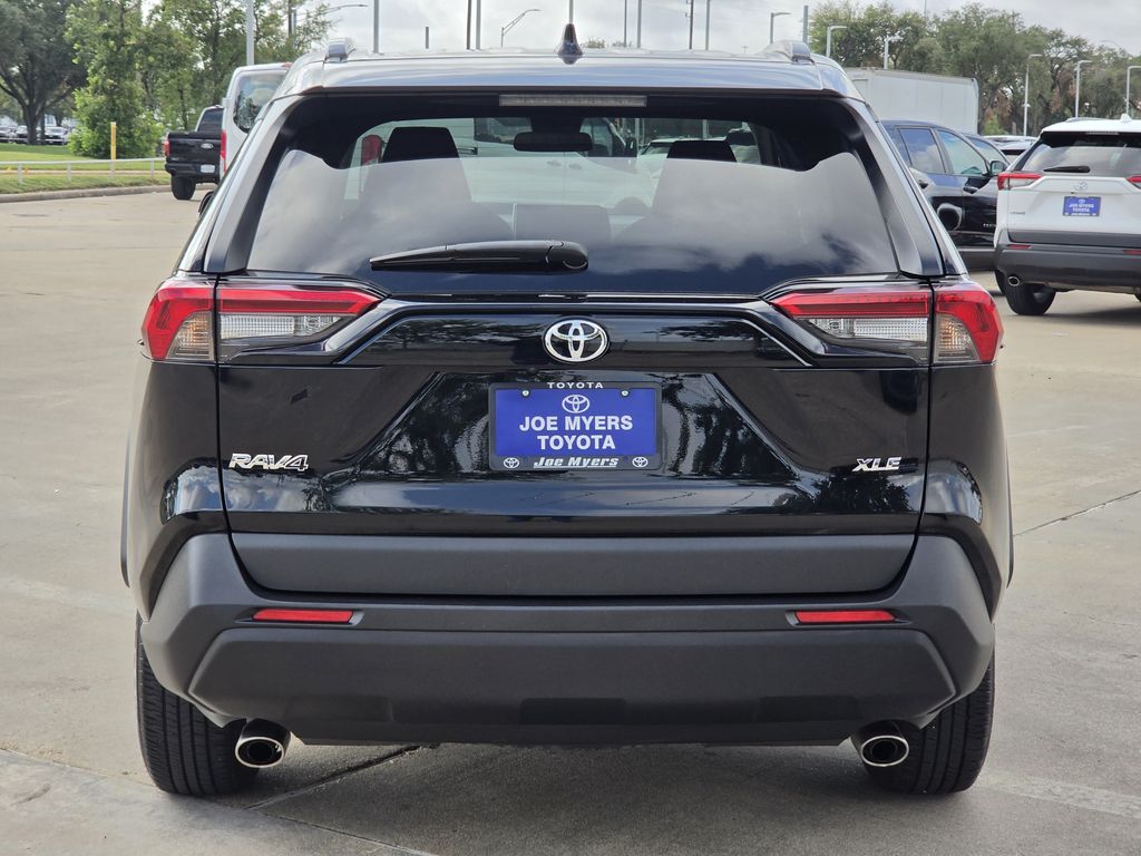 Used 2025 Midnight Black Metallic Toyota XLE image 8