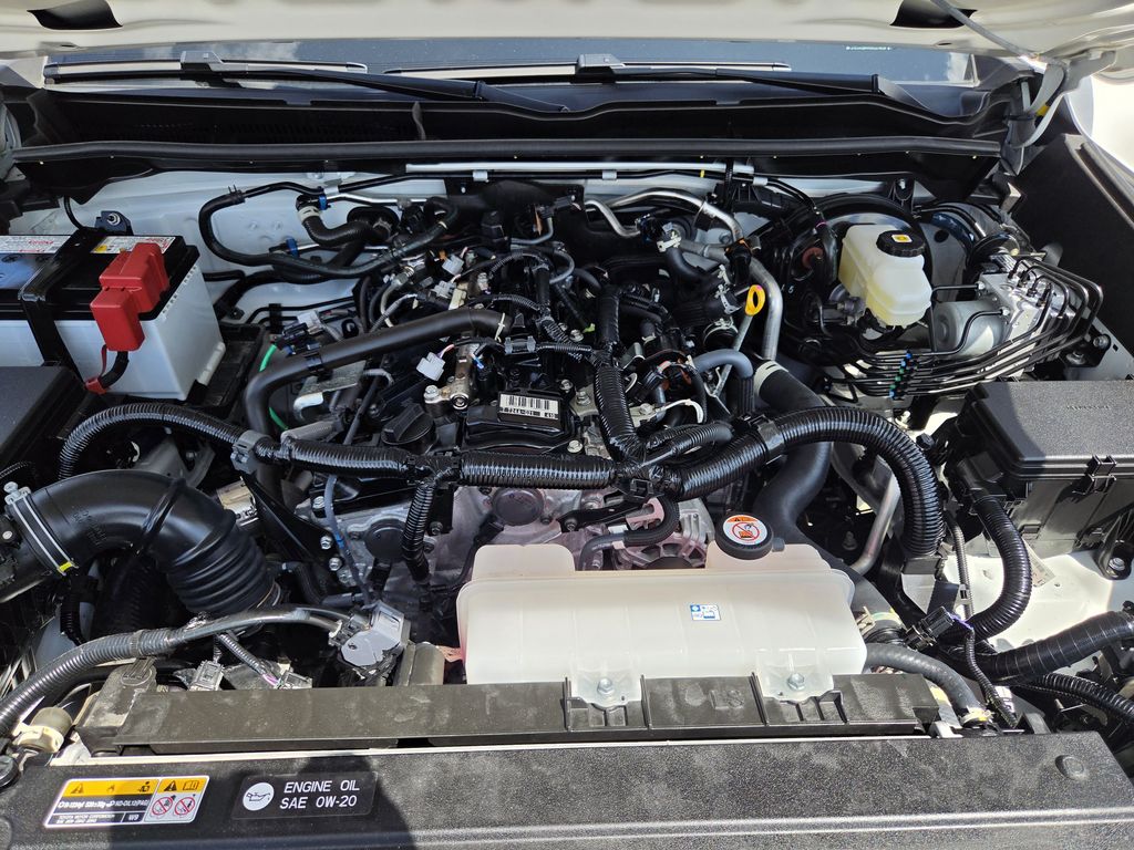 Used 2025 Ice Toyota SR5 image 29