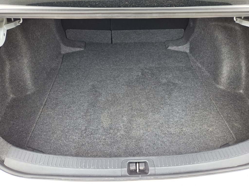 Used 2025 Ice Toyota LE image 27