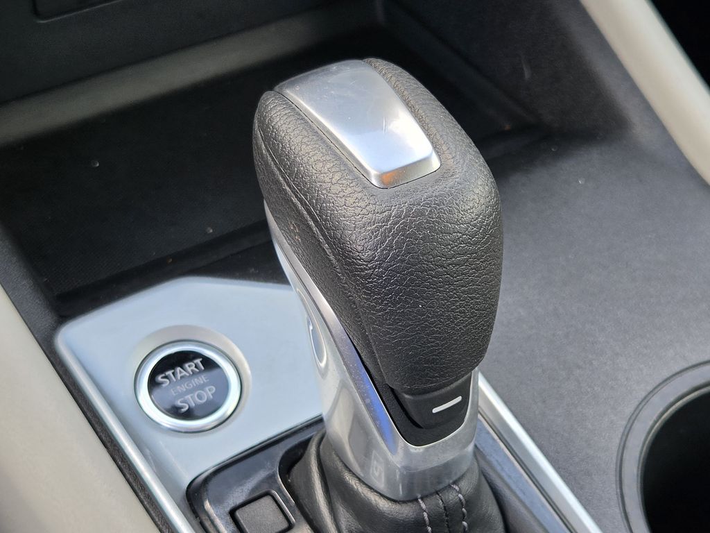 Used 2025 Super Black Clearcoat Nissan 2.5 SV image 20