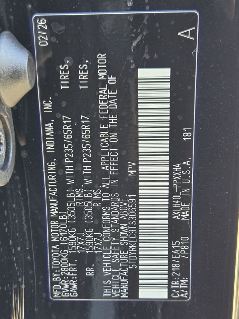 Used 2026 Midnight Black Metallic Toyota XLE image 33