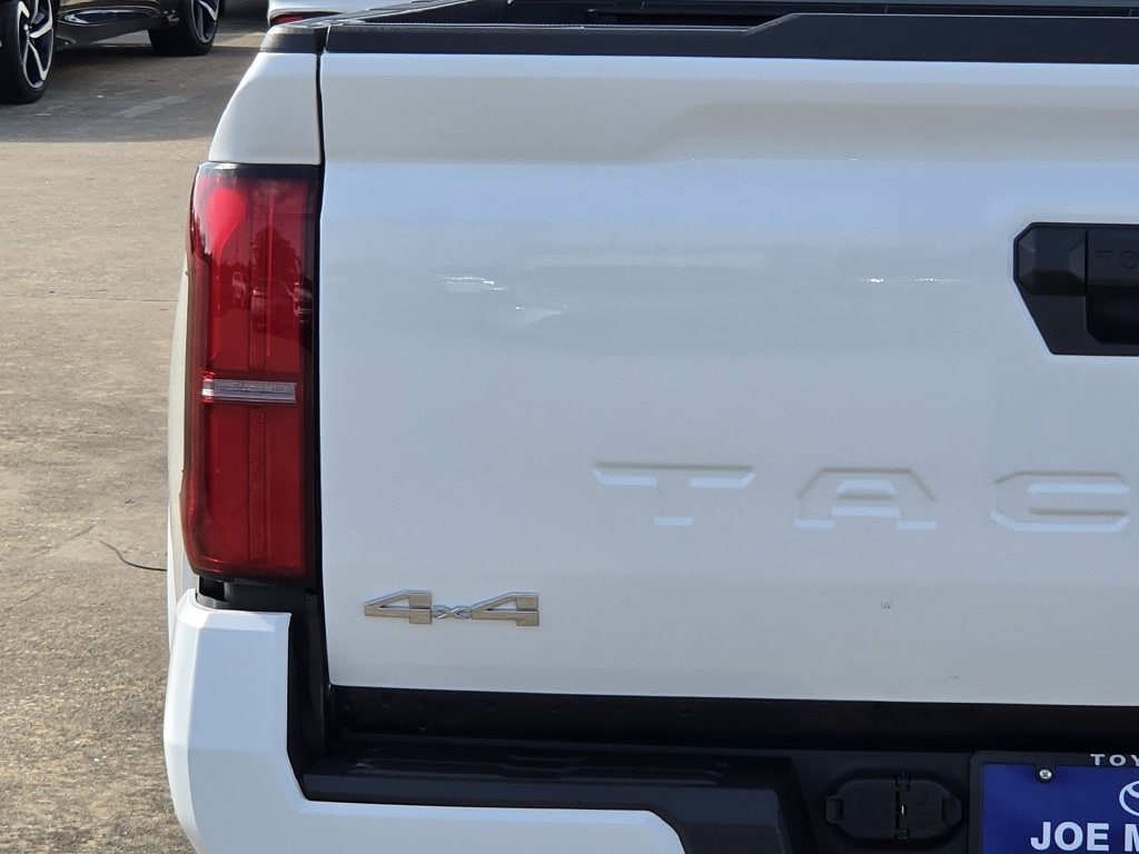 Used 2026 Ice Toyota SR5 image 10