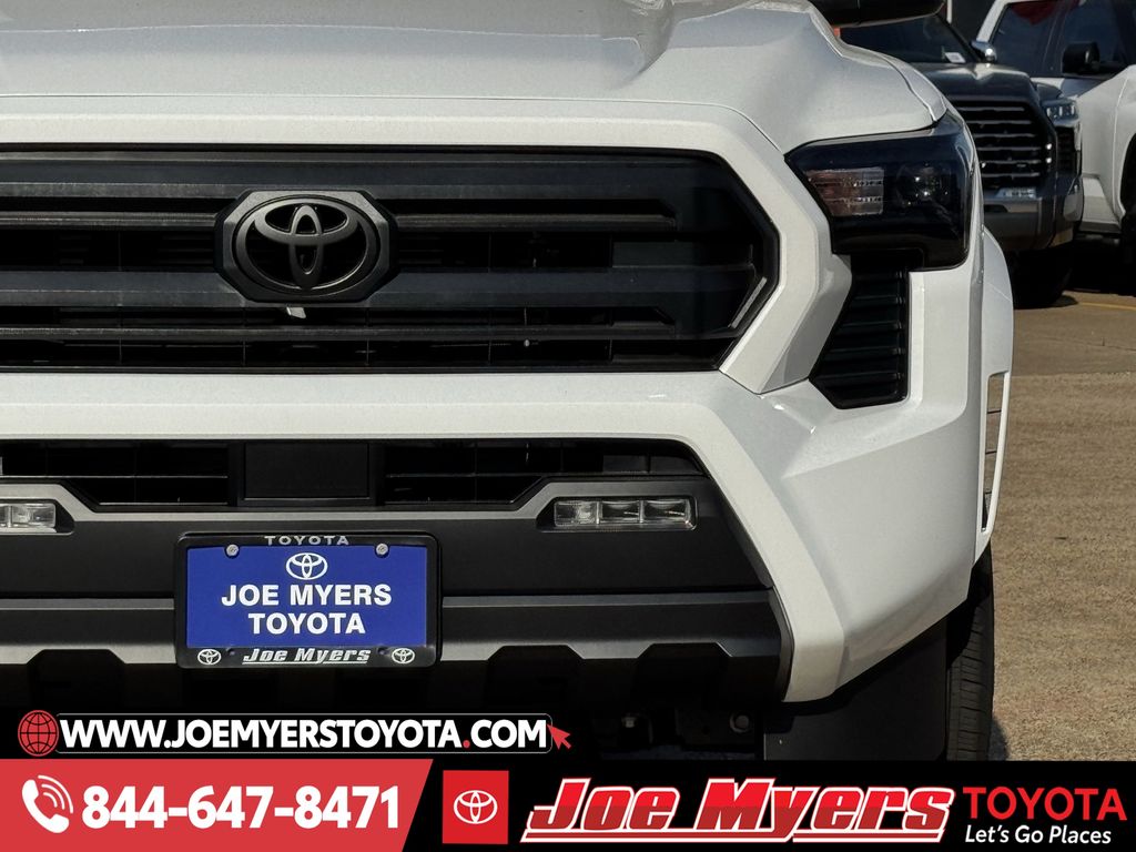 New 2026 Ice Cap Toyota SR5 image 4