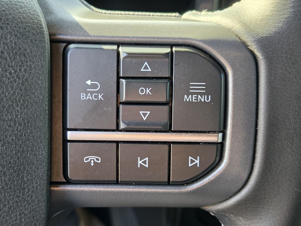 Used 2023 Iconic Silver Metallic Ford XLT image 22