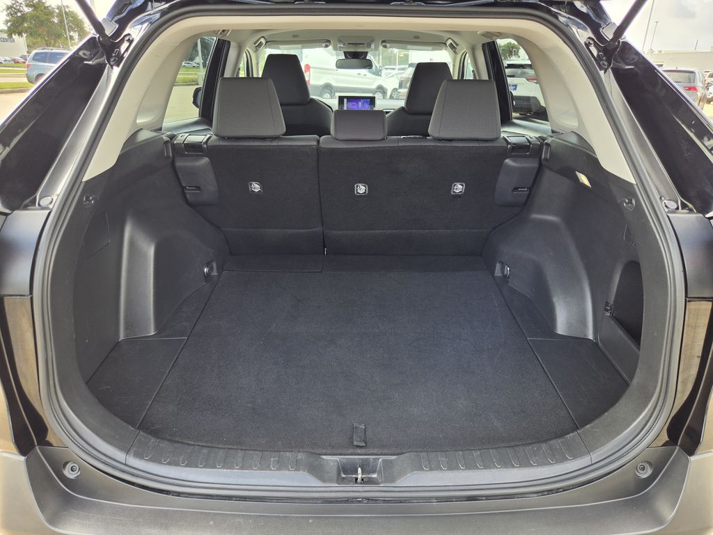 Used 2025 Midnight Black Metallic Toyota XLE image 30