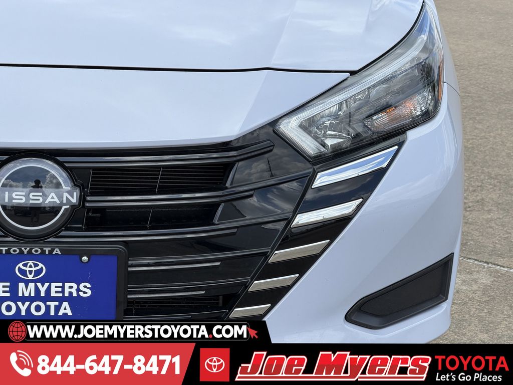 Used 2025 Gray Sky Pearl Nissan 1.6 SV image 4