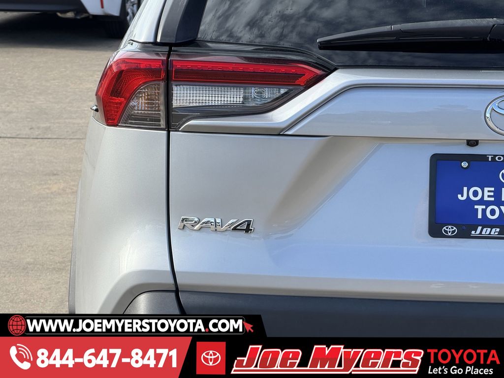 Used 2023 Silver Sky Metallic Toyota XLE image 10