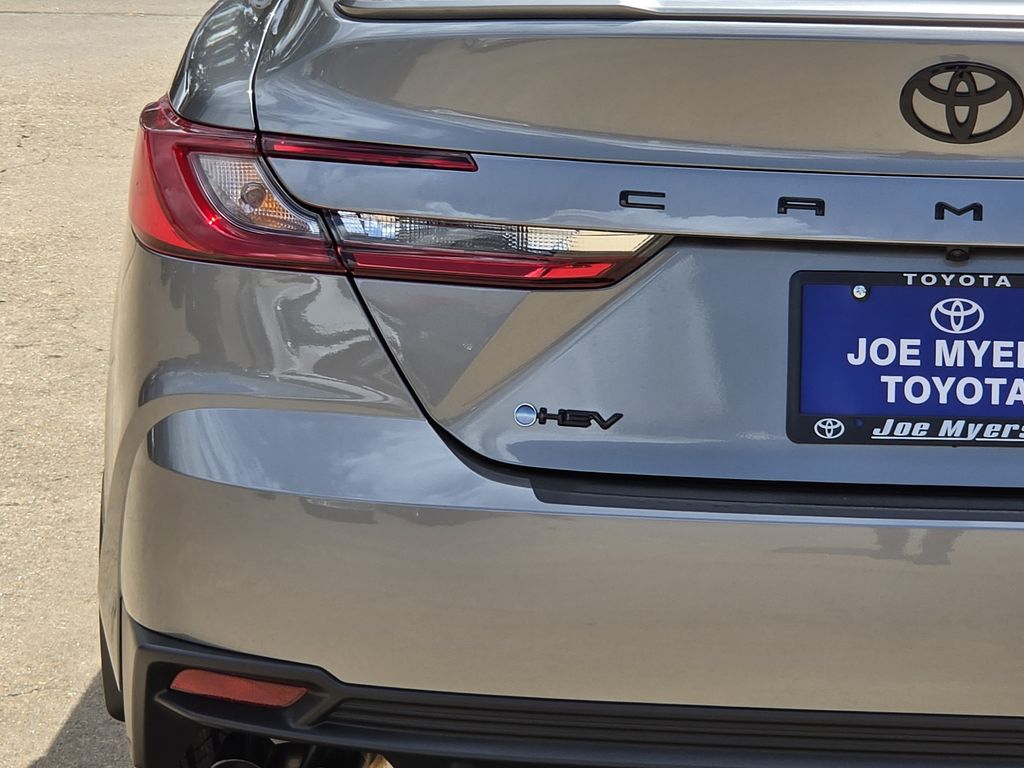 New 2026 Heavy Metallic Toyota SE image 10