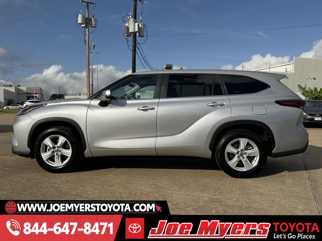 Used 2025 Celestial Silver Metallic Toyota LE image 6