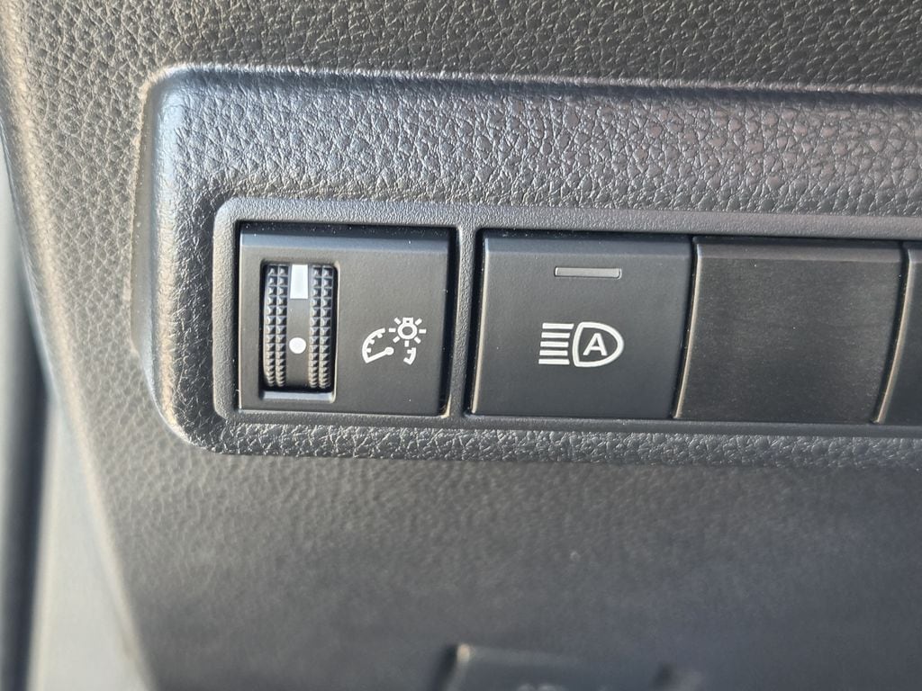 Used 2025 Ice Toyota LE image 24