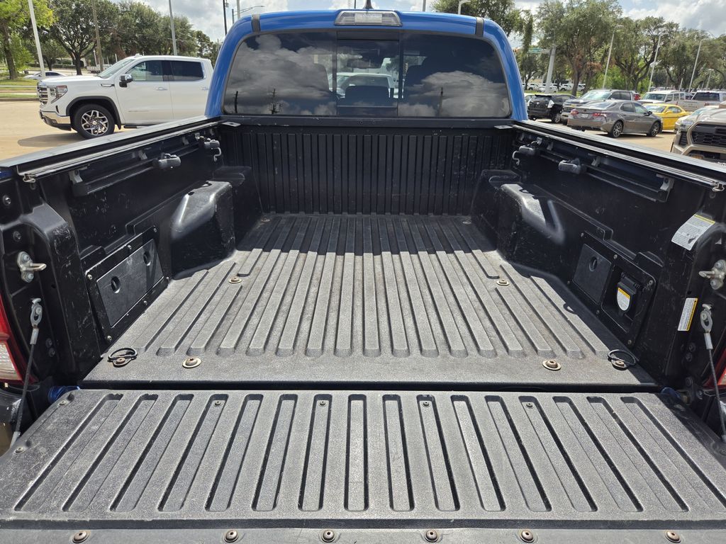 Used 2018 Blazing Blue Toyota TRD Off-Road image 28