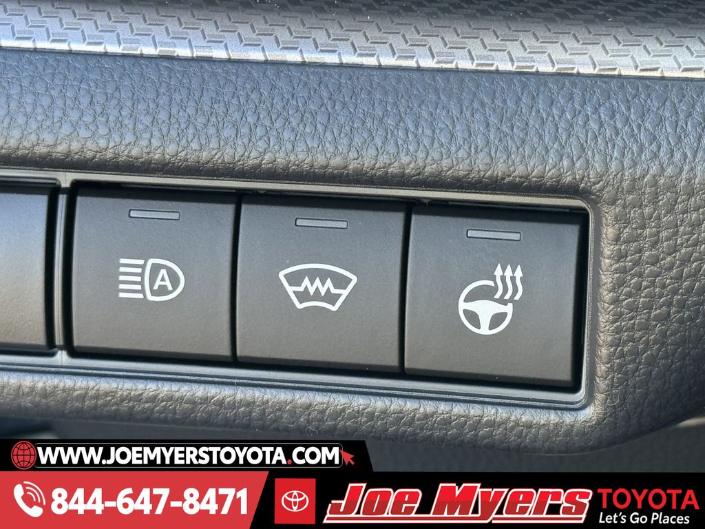 New 2026 Cutting Edge Toyota XLE image 22