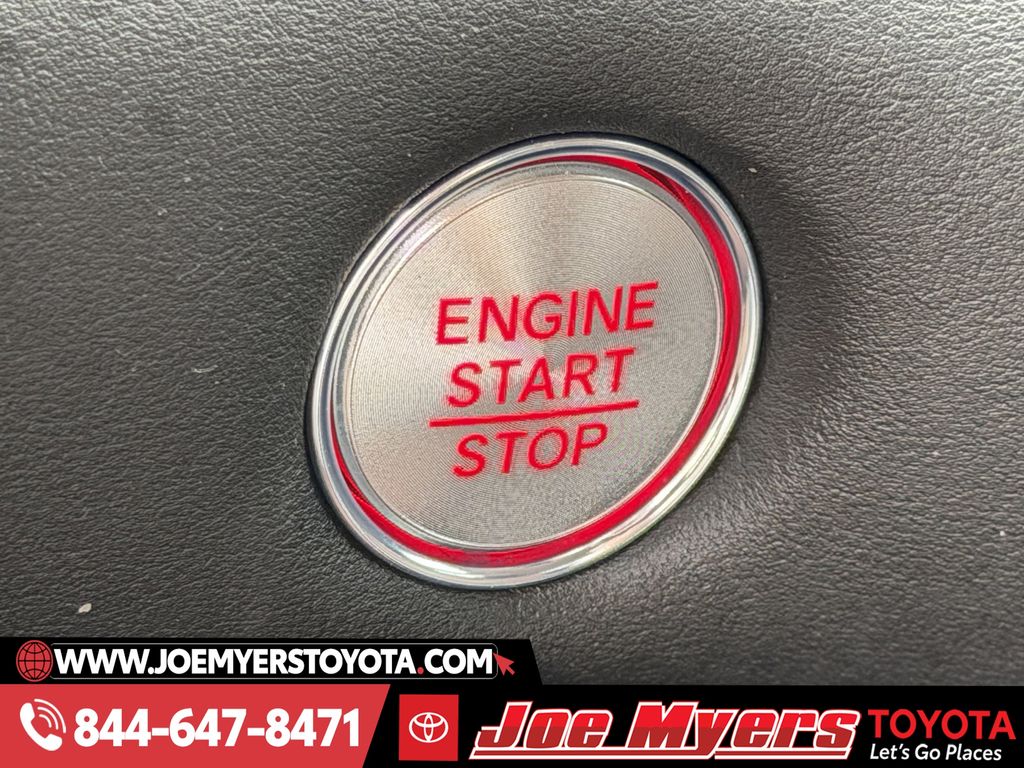 Used 2023 Majestic Black Pearl Acura Advance image 22