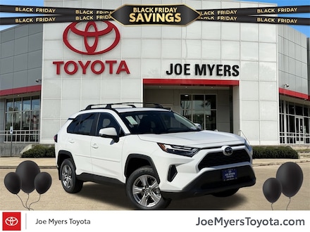 2025 Toyota RAV4 XLE SUV