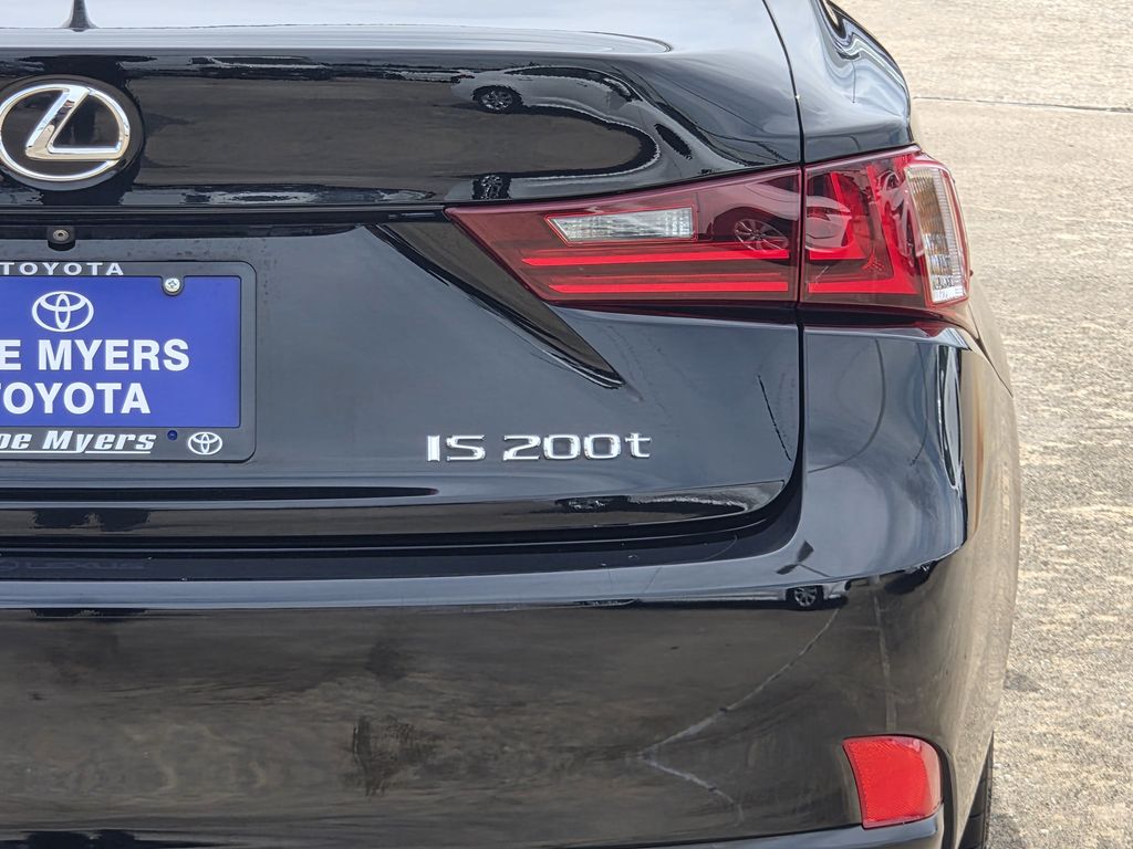 Used 2016 Obsidian Lexus 200t image 9