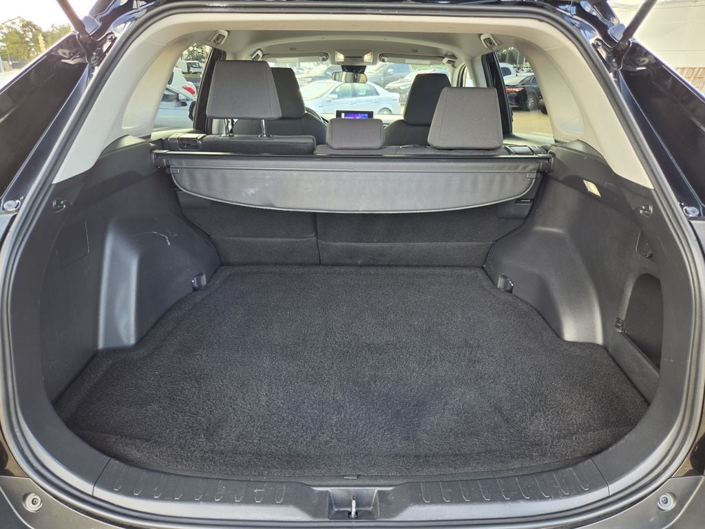 Used 2025 Midnight Black Metallic Toyota XLE image 30