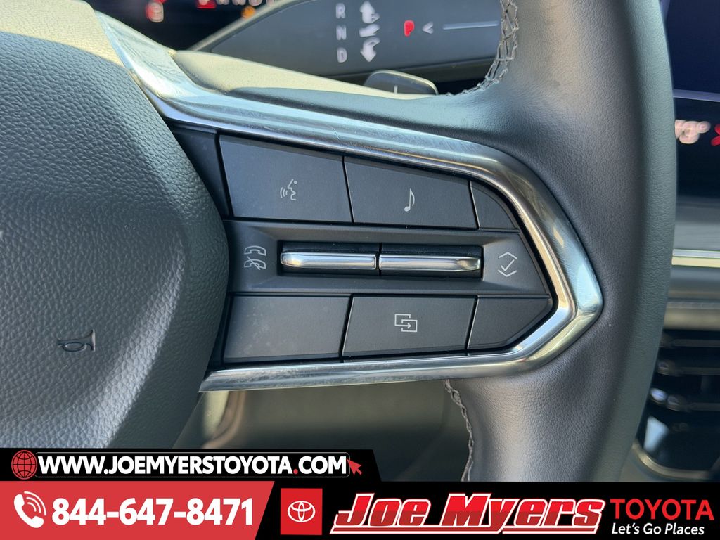 Used 2025 Black Chevrolet LT image 23