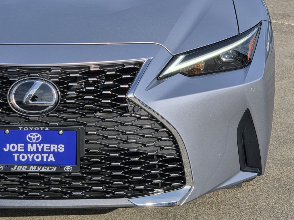 Used 2024 Iridium Lexus 300 image 4
