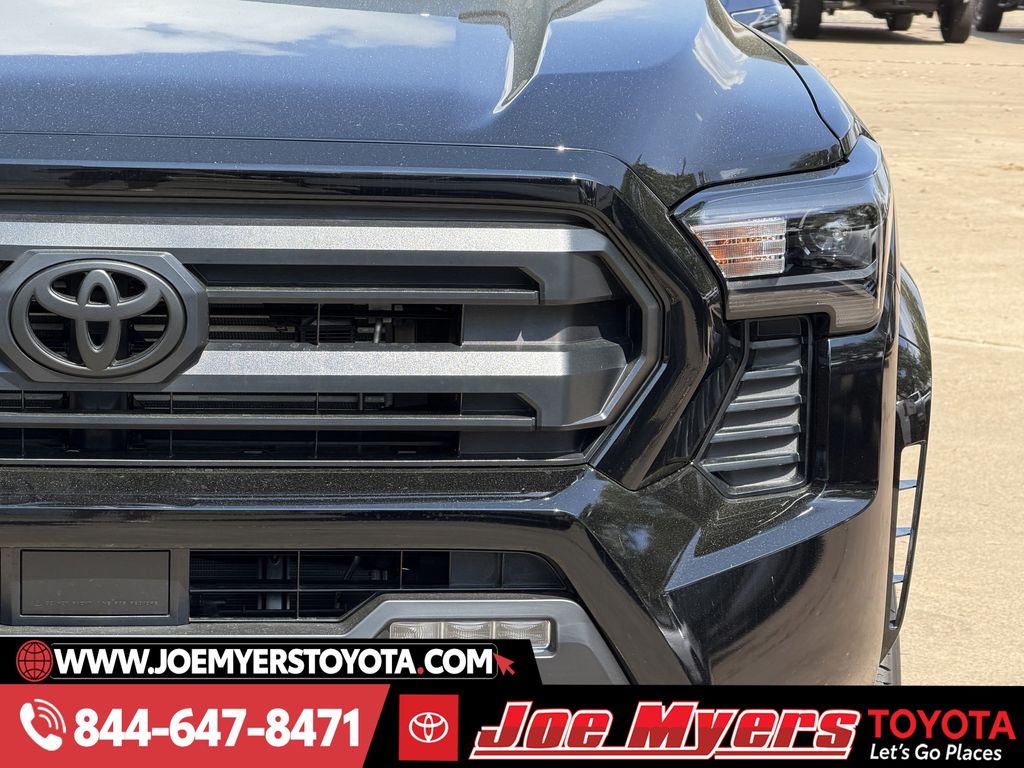 New 2026 Black Toyota SR5 image 4