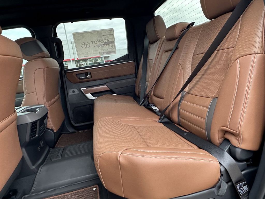 2025 Toyota Tundra 1794 Edition - Photo 19