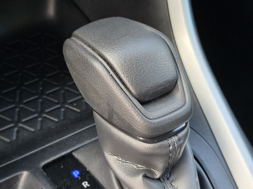 Used 2025 Ice Toyota XLE image 21