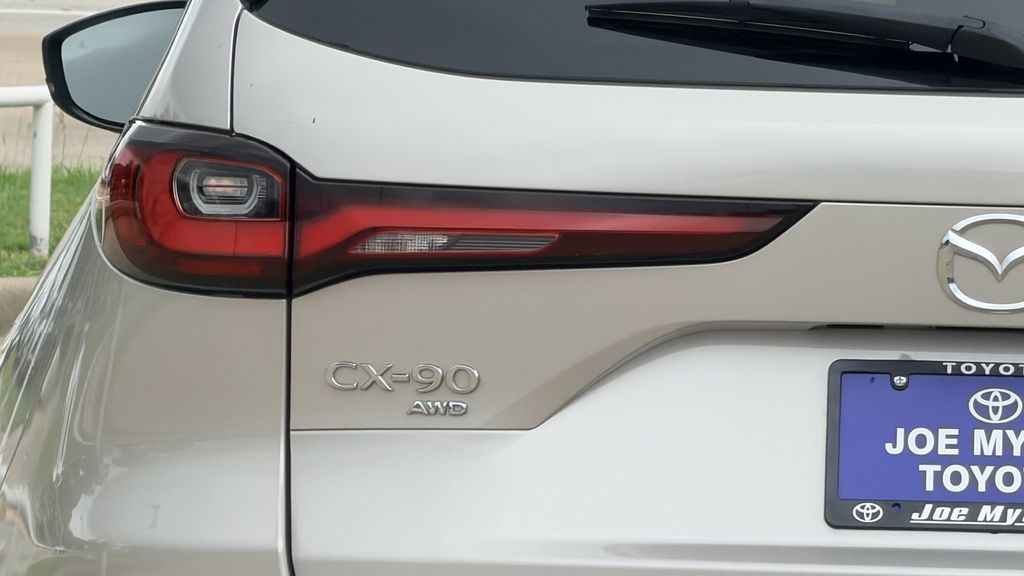 2025 Mazda CX-90 Preferred Package - Photo 9