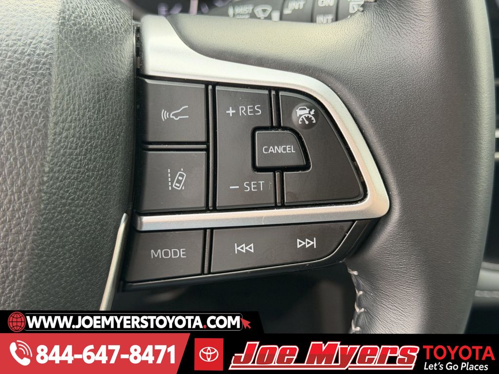 Used 2025 Blueprint Toyota LE image 23