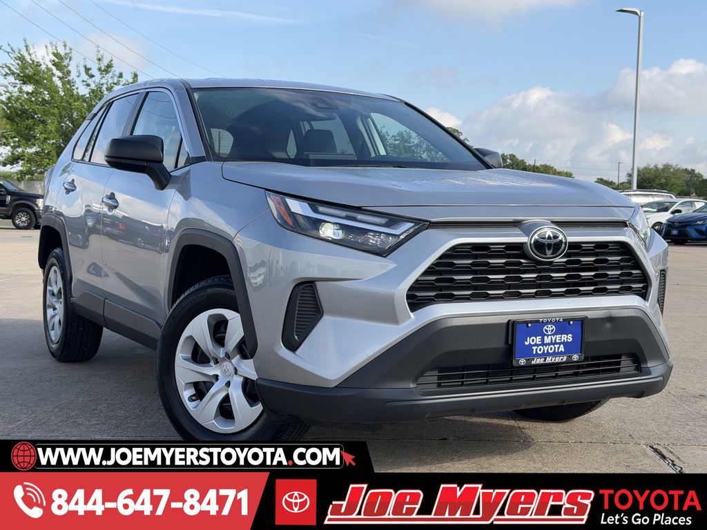 Used 2025 Silver Sky Metallic Toyota LE image 2