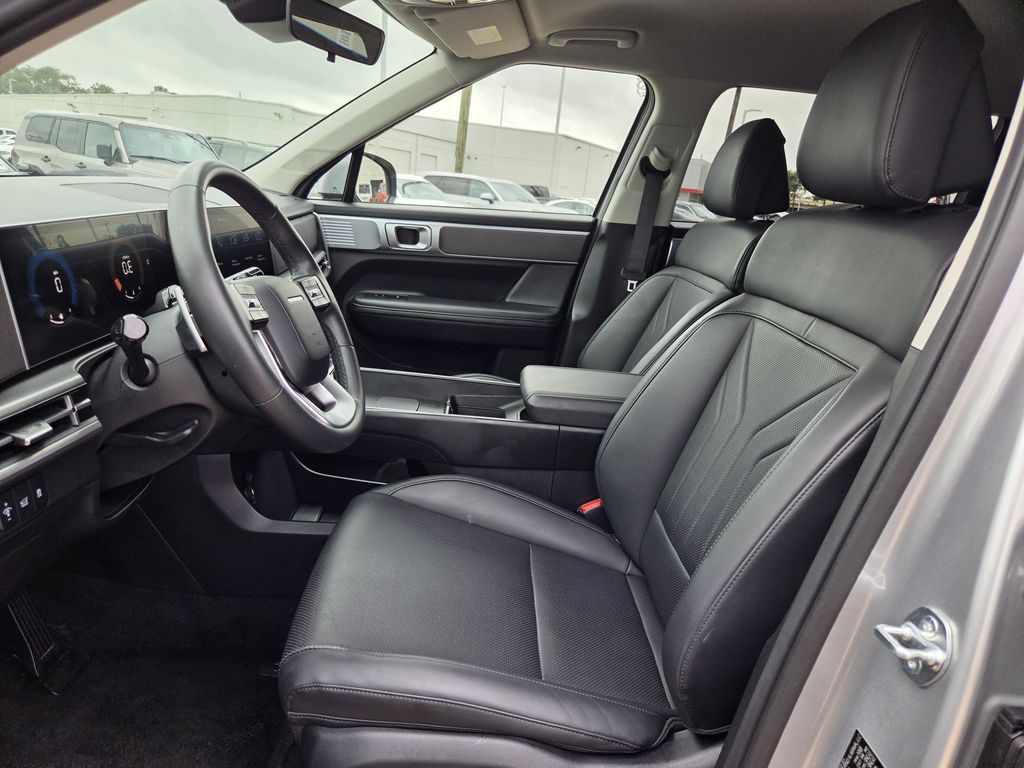 Used 2025 Shimmering Silver Pearl Hyundai SEL image 26