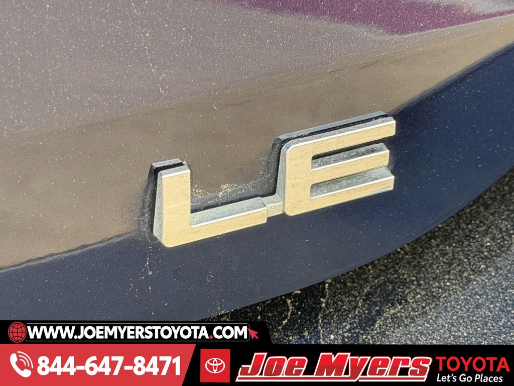 Used 2025 Blueprint Toyota LE image 11