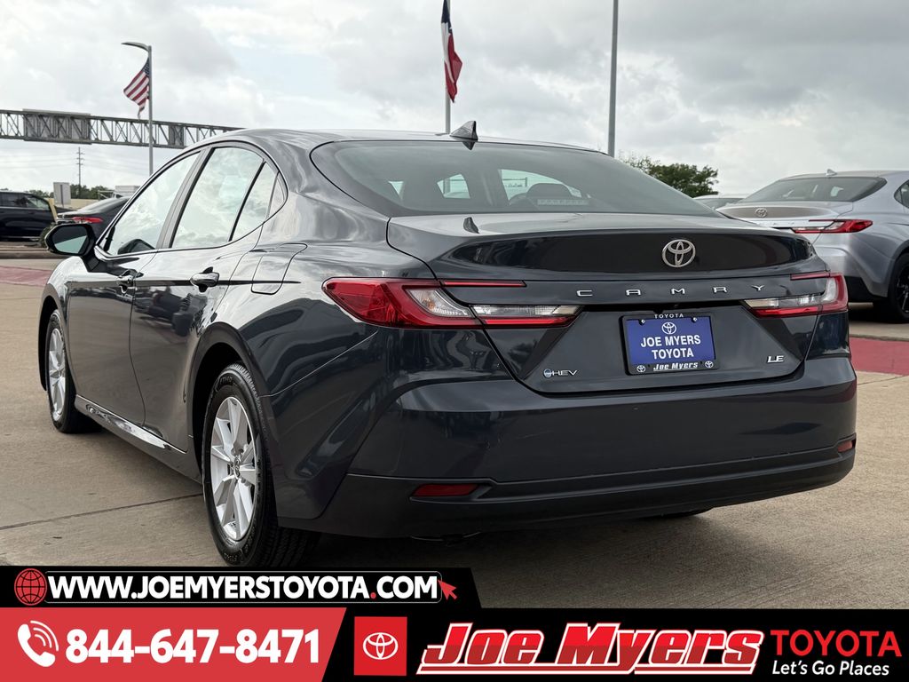 Used 2025 Underground Toyota LE image 7