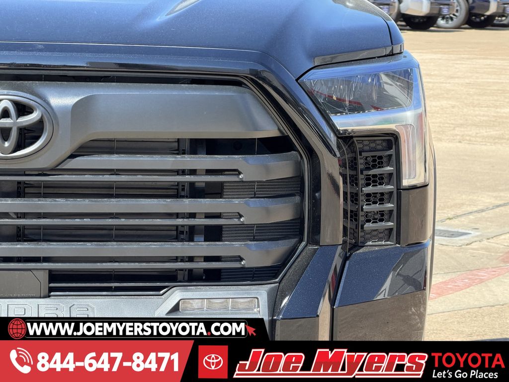 New 2026 Midnight Black Toyota SR5 image 4