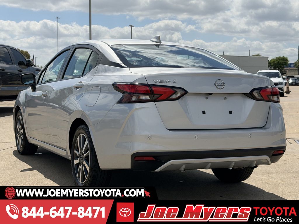 Used 2025 Brilliant Silver Metallic Nissan 1.6 SV image 7