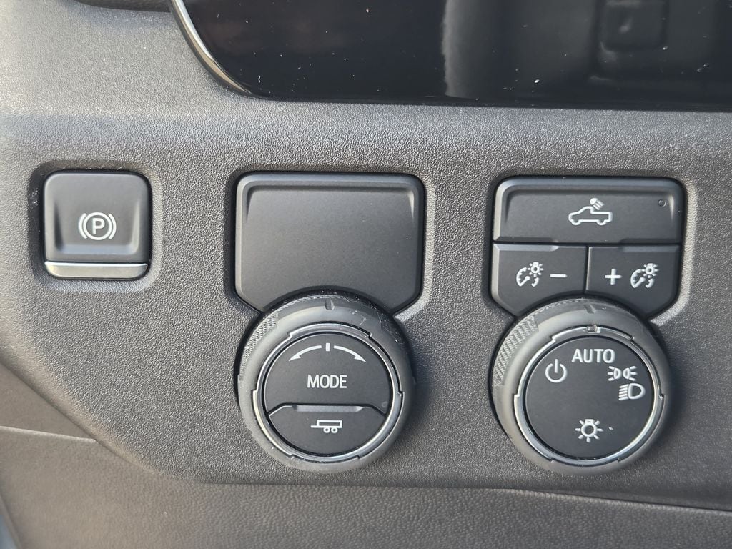 Used 2024 Sterling Gray Metallic Chevrolet LT image 24
