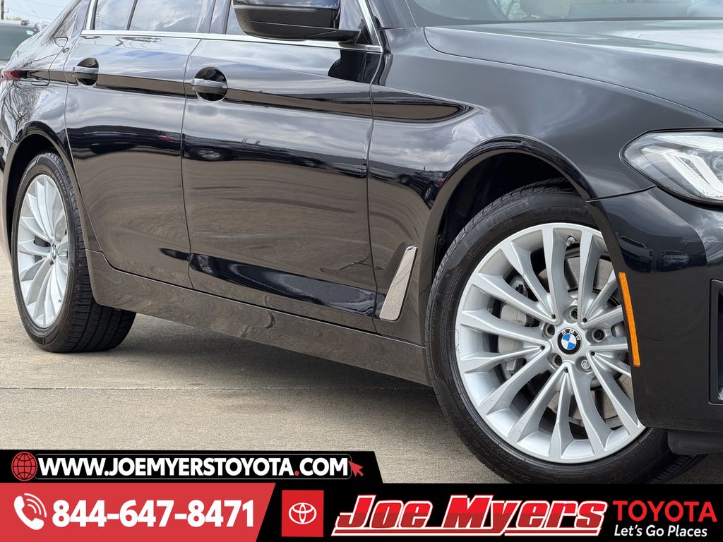 Used 2023 Black Sapphire Metallic BMW 530i image 11
