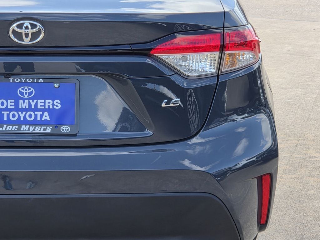 Used 2025 Underground Toyota LE image 9