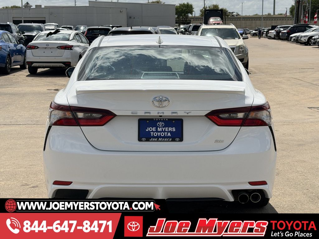 Used 2023 Ice Cap Toyota SE image 8