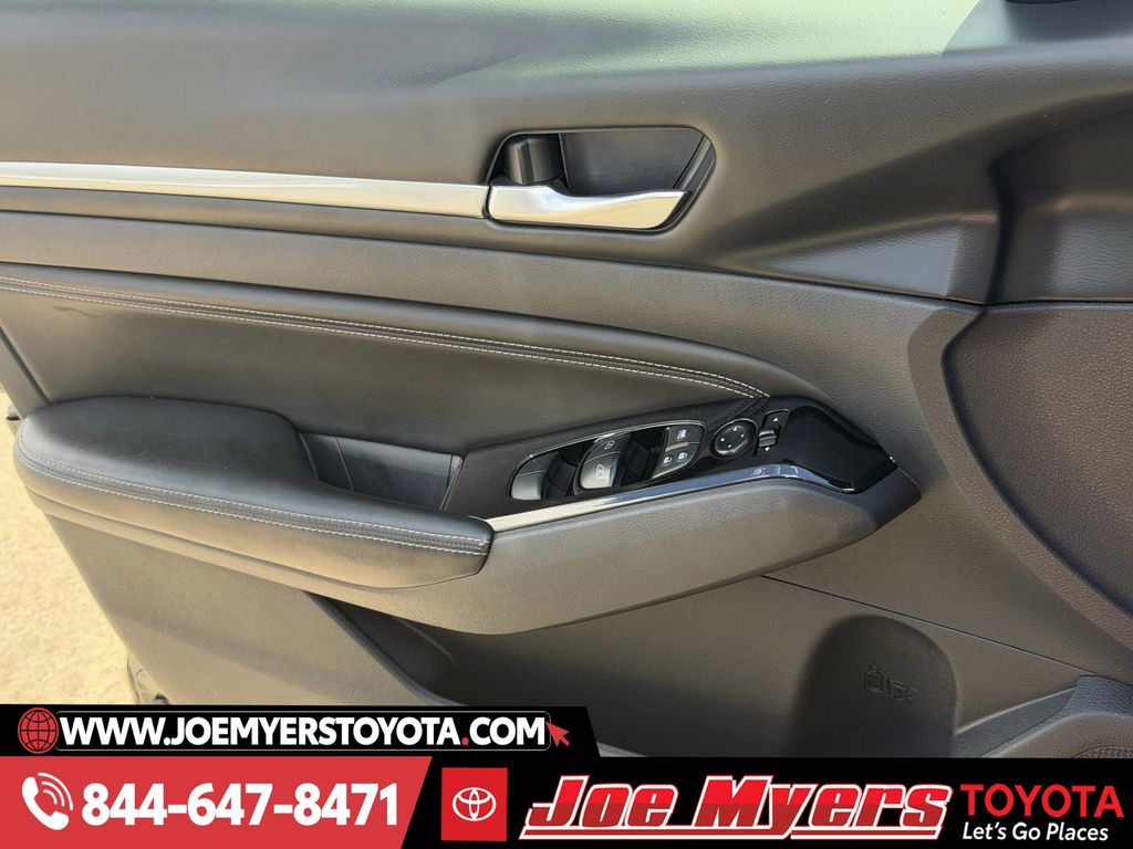 Used 2022 Storm Blue Metallic Nissan 2.5 SL image 26