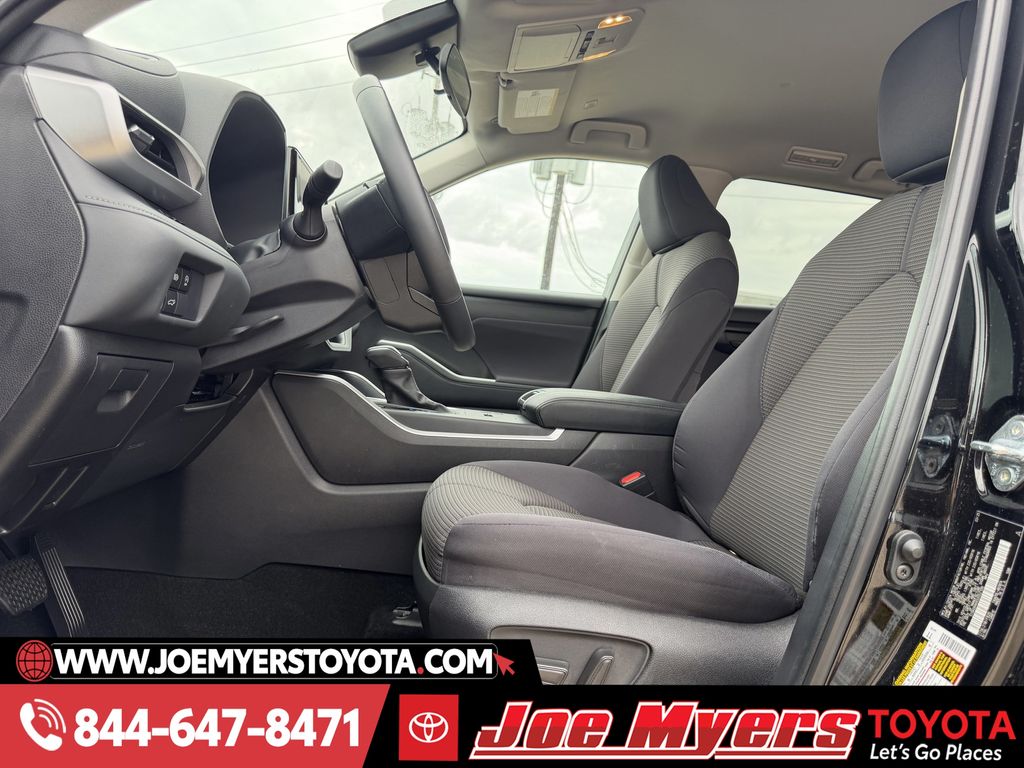 Used 2025 Midnight Black Metallic Toyota LE image 27