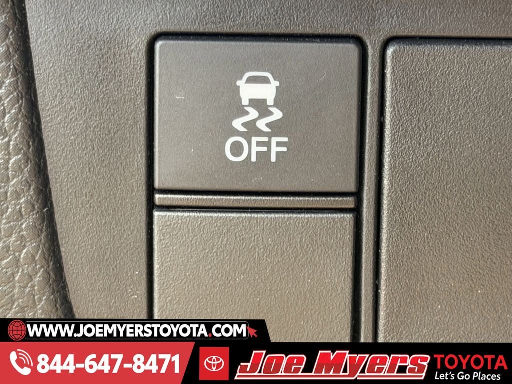 Used 2025 Crystal Black Pearl Honda LX image 25