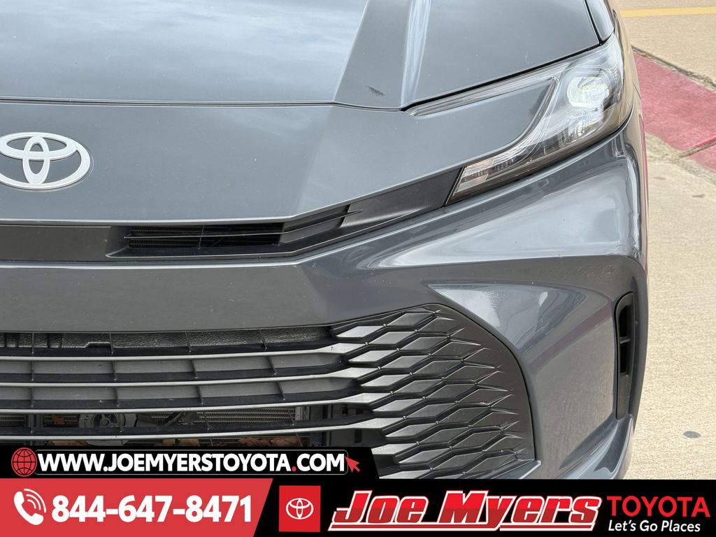 Used 2025 Underground Toyota LE image 4