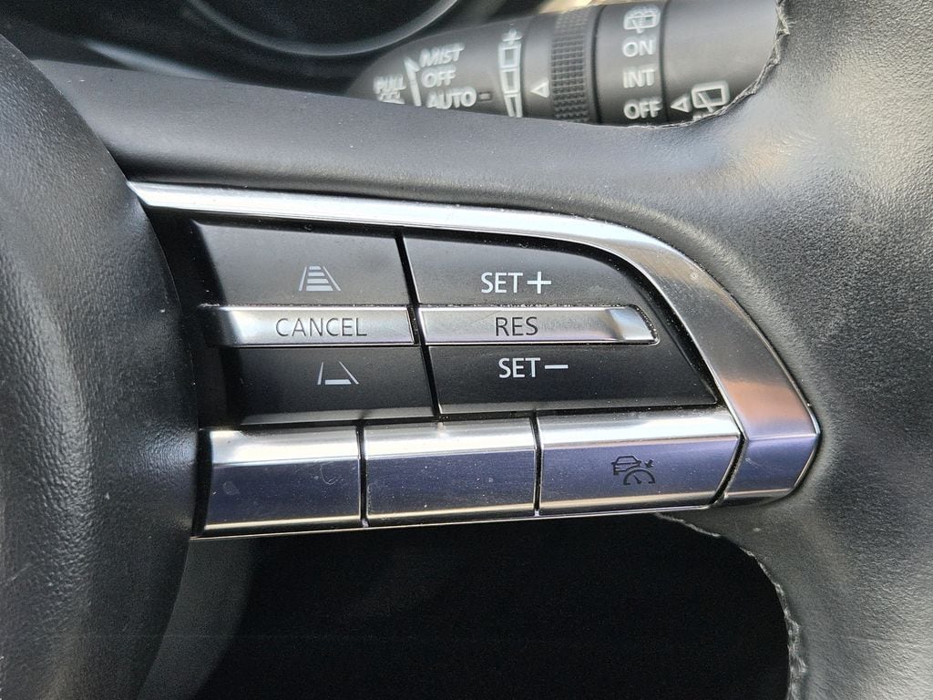Used 2025 Wind Chill Pearl Mazda 2.5 S Preferred Package image 22