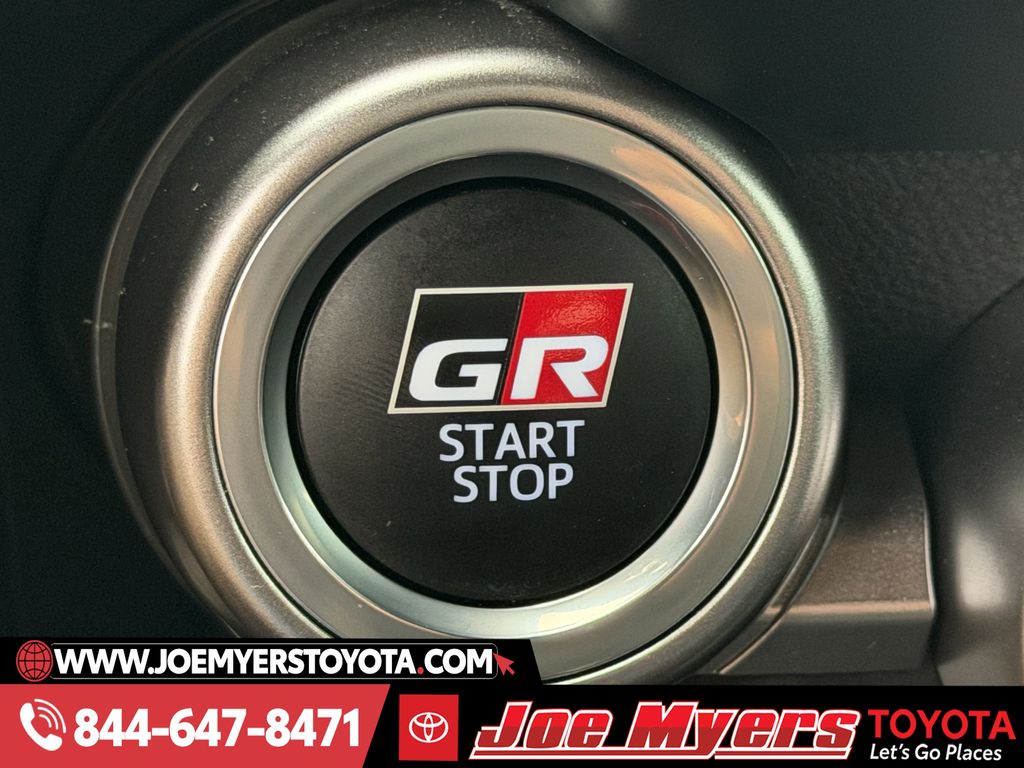 Used 2022 Pavement Toyota Premium image 22