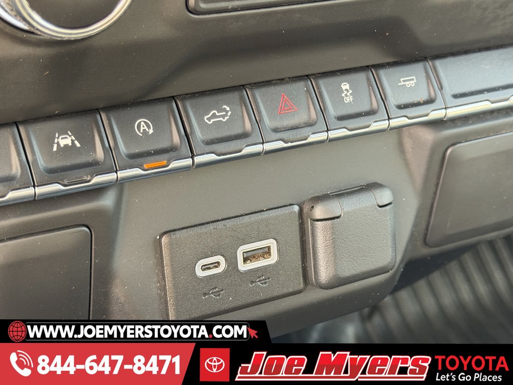 Used 2023 Summit White GMC Pro image 20