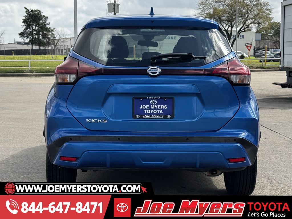 Used 2021 Electric Blue Metallic Nissan S image 8