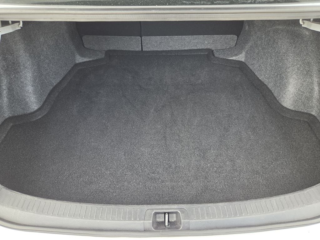 Used 2026 Ice Toyota LE image 27